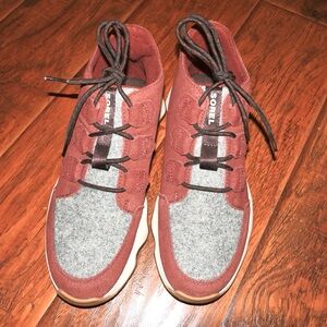 Sorel Kinetic RNEGD‎ Caribou Sneakers – Women’s 8.5, Red/Gray Suede